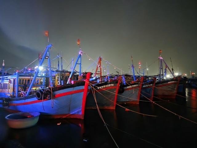 Bí thư Tỉnh ủy Khánh Hòa: 'An toàn tính mạng người dân là trên hết' - Ảnh 2.