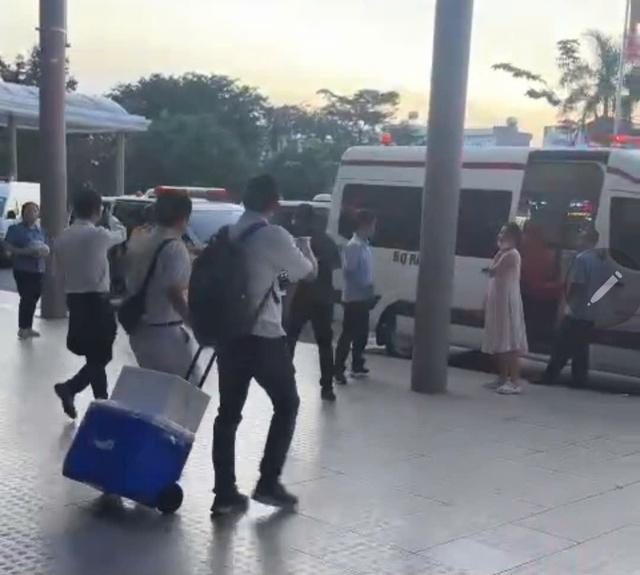 TP.HCM: Thần tốc chuyển nội tạng nam thanh niên chết não cho 4 bệnh viện cứu người- Ảnh 2.