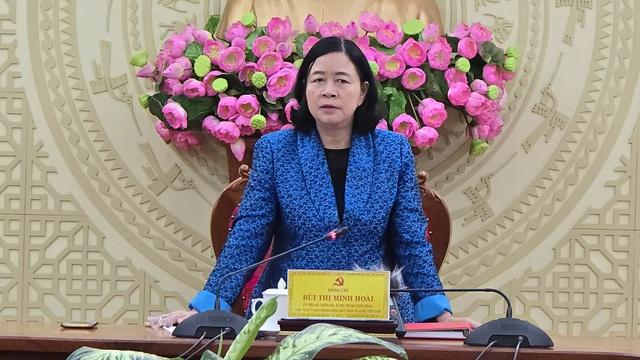 Chủ tịch Ủy ban T.Ư MTTQ Việt Nam Bùi Thị Minh Hoài thăm đồng bào vùng lũ Lâm Đồng- Ảnh 7.