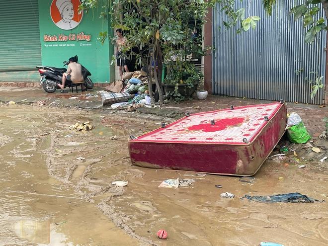 Khánh Hòa: Nhiều nơi ở Tây Nha Trang tan hoang sau ngập lụt chưa từng có- Ảnh 8.