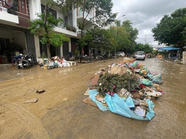 Người dân phố biển Nha Trang cần gì sau ngập lụt lịch sử?- Ảnh 8.