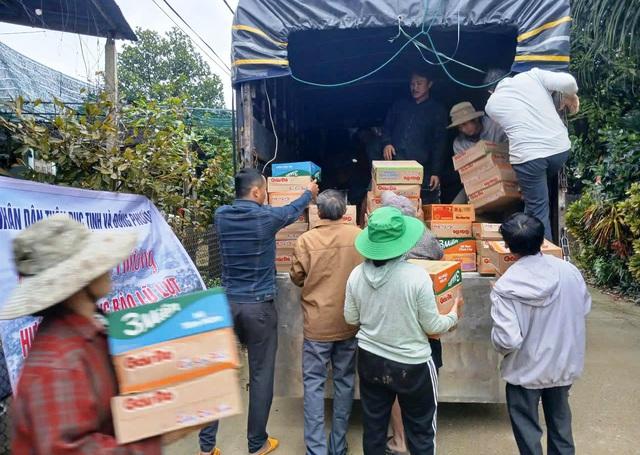 Người Đà Nẵng hướng về vùng lũ: Từ nơi nhận quà cứu trợ thành nơi sẻ chia - Ảnh 5.