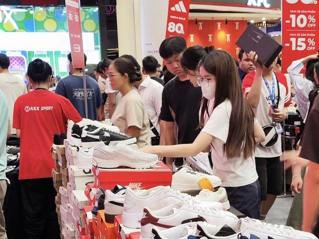 Người trẻ thất vọng với Black Friday vì lý do này...  - Ảnh 3.