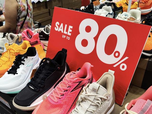 Người trẻ thất vọng với Black Friday vì lý do này...  - Ảnh 2.