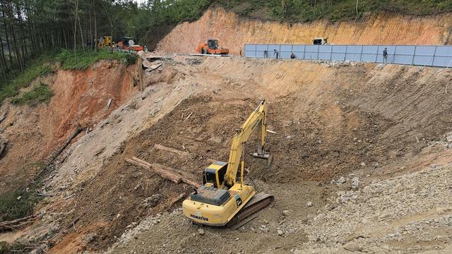 Từ 18 giờ ngày 30.11 thông tuyến đèo Mimosa sau 12 ngày bị sạt lở- Ảnh 3.
