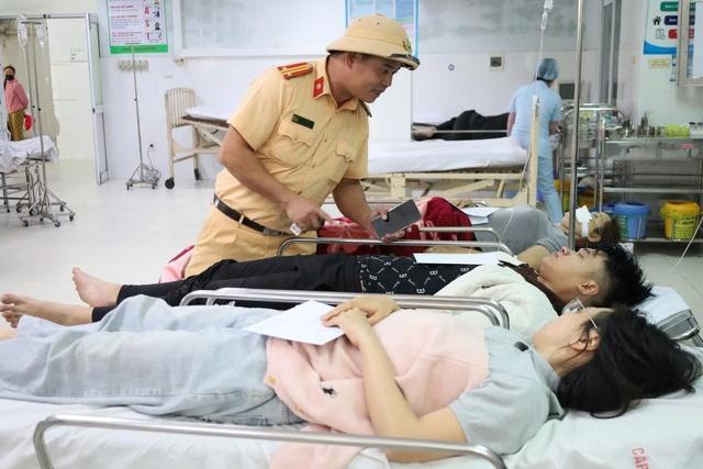Tai nạn trên cao tốc Đà Nẵng – Quảng Ngãi:Cả gia đình gặp nạn sau đám cưới- Ảnh 1.