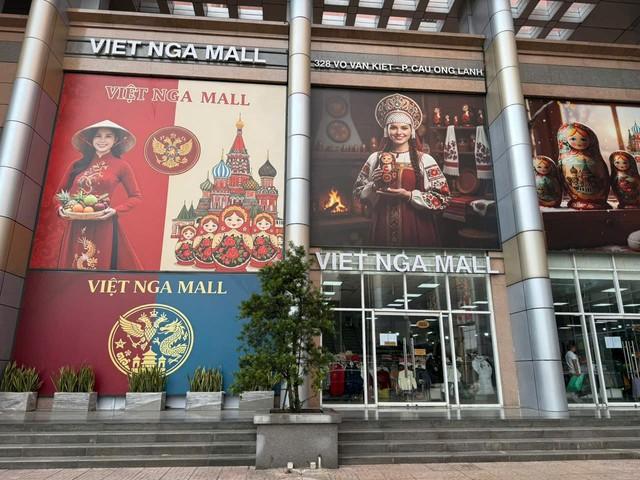 Việt Nga Mall: Điểm check-in ‘trời Tây’ mới, thiên đường đồ đông ‘chất lừ’ cho giới trẻ- Ảnh 1.