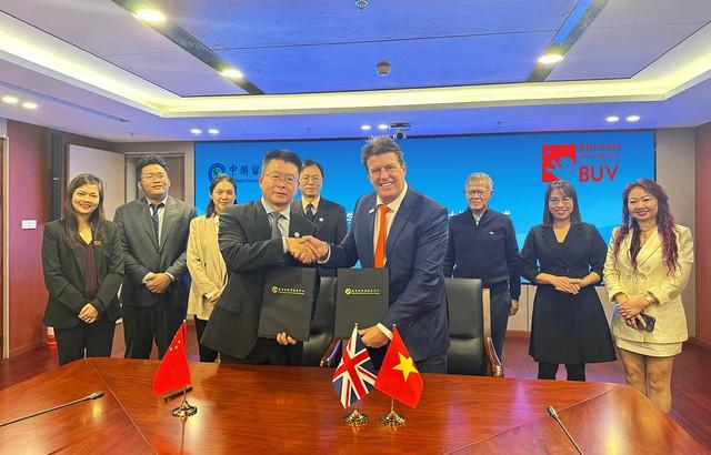 BUV và Trung tâm Dịch vụ Trao đổi Học thuật Trung Quốc hợp tác chiến lược - Ảnh 1.