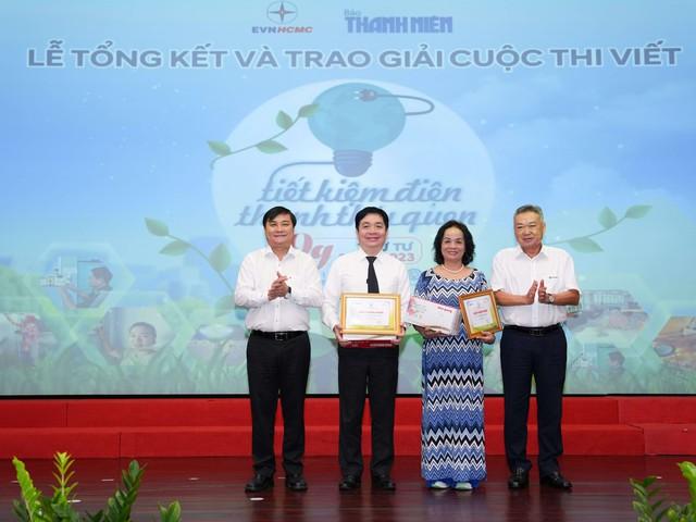 Thanh Niên và tôi: Báo Thanh Niên, 40 năm là bạn tri kỷ! - Ảnh 1.