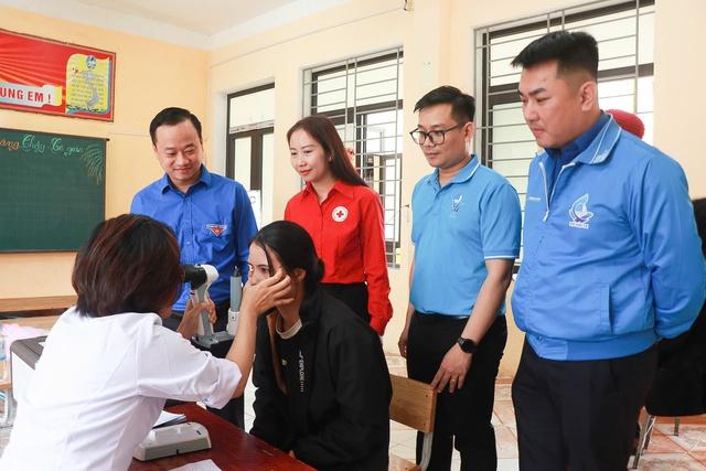 Tình nguyện mùa đông - Xuân yêu thương về với vùng cao Kim Ngân- Ảnh 3.