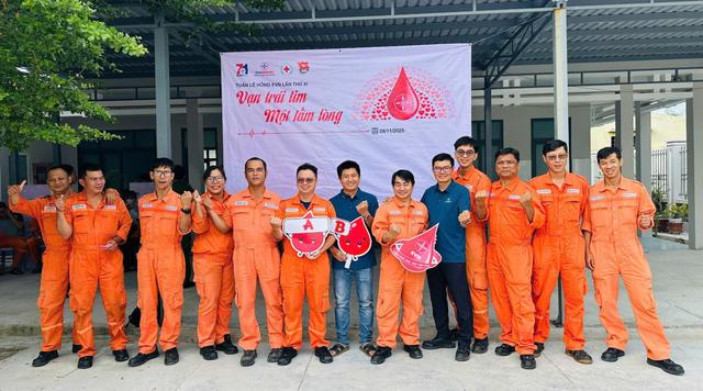 EVNGENCO3 hưởng ứng tuần lễ hồng EVN lần thứ XI với 400 đơn vị máu hiến tặng - Ảnh 2.