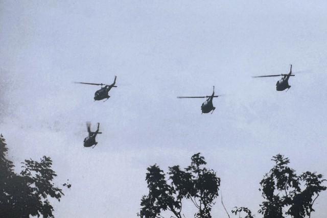 Trực thăng vũ trang của Không quân VN: UH-1 trên các chiến trường - Ảnh 3.