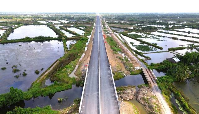 Xuân về sớm trên 3.000 km cao tốc Bắc - Nam- Ảnh 5.