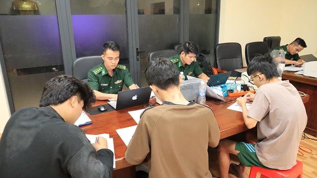 Mồi nhử trên mạng xã hội và những nạn nhân lừa đảo trên mạng - Ảnh 2.