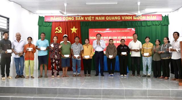 Ông Phan Đình Trạc khởi công xây dựng nhà cho người dân vùng lũ tại Lâm Đồng - Ảnh 4.