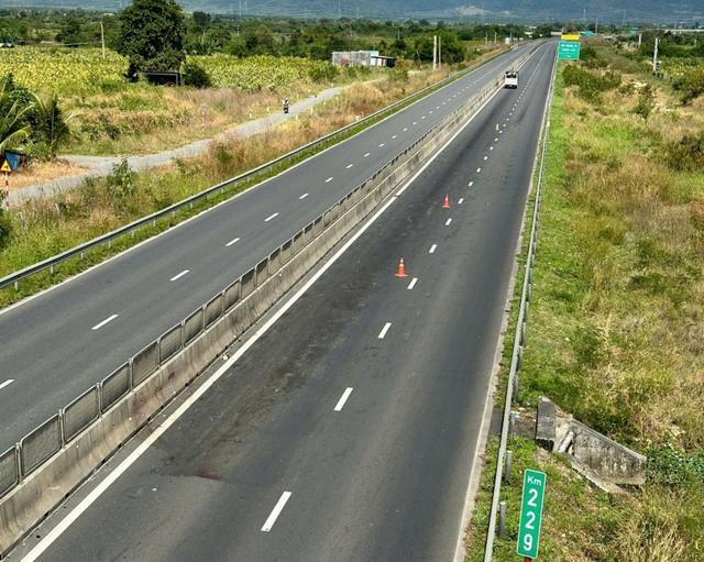 Công an điều tra vụ cánh tay người trên cao tốc Vĩnh Hảo - Phan Thiết - Ảnh 1.