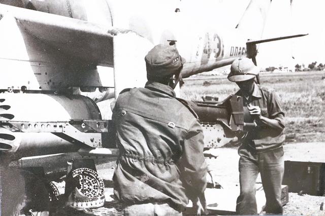 Trực thăng vũ trang của Không quân VN: Mi-24 huyền thoại - Ảnh 3.