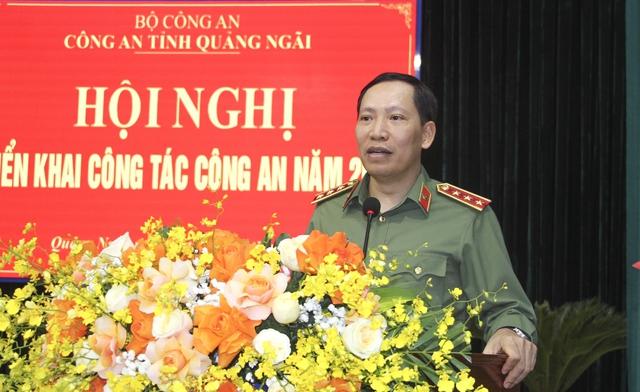 Bộ Công an tặng Cờ thi đua cho 42 tập thể thuộc Công an tỉnh Quảng Ngãi- Ảnh 3.