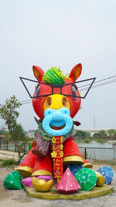 Linh vật 'Ngựa Vui Vẻ' bất ngờ gây sốt trước giao thừa 2026: 'Quá dễ thương!' - Ảnh 6.