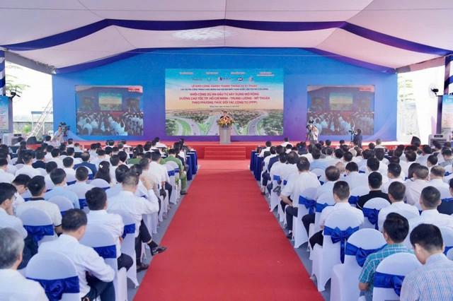 Cao tốc mở rộng, đô thị thức giấc: Thủ Thừa đón làn sóng an cư, đầu tư - Ảnh 2.