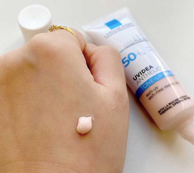 Top 9 kem chống nắng nâng tone cho nàng bận rộn không makeup vẫn xinh - Ảnh 4.