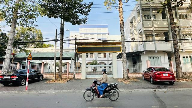 Vĩnh Long chuyển nhà đất công 'không sử dụng' làm trường học, trụ sở ấp, công an - Ảnh 1.