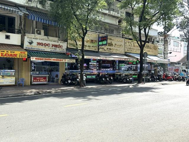 Giao dịch vàng ảm đạm- Ảnh 1.