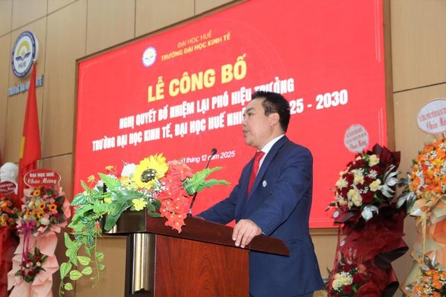 Hiệu trưởng Trường ĐH Kinh tế Huế: Lãnh đạo không nói nhiều mà phải dấn thân, hành động- Ảnh 2.