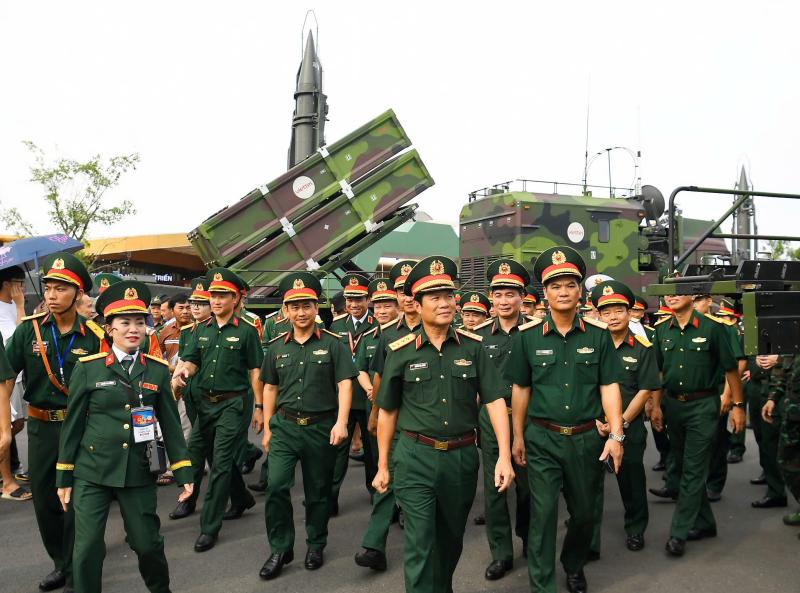 Đại tướng Nguyễn Tân Cương tiết lộ hệ thống vũ khí 'khủng' giúp quân đội hiện đại- Ảnh 1.