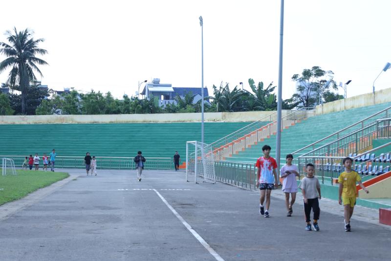 Ngắm SVĐ Quân khu 5 'lột xác', sẵn sàng mùa giải TNSV THACO cup 2026
- Ảnh 9.