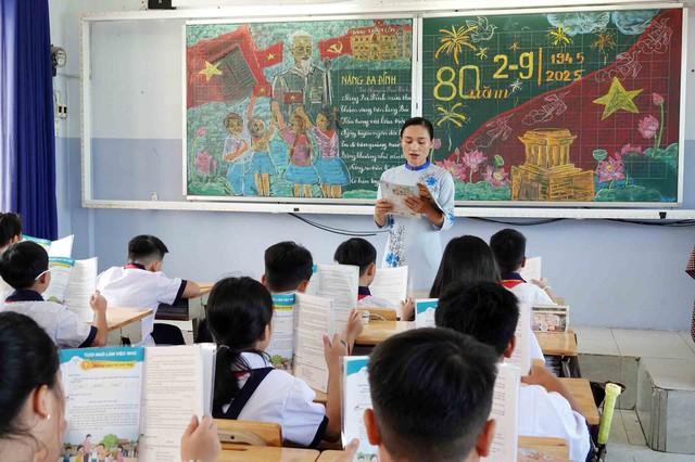 Một năm nhiều quyết sách, thay đổi lớn của giáo dục - Ảnh 1.