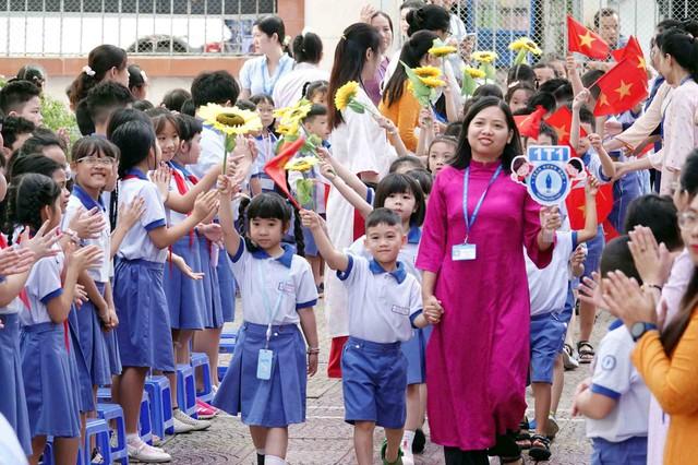 Một năm nhiều quyết sách, thay đổi lớn của giáo dục - Ảnh 1.