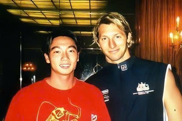Bơi lội và kỷ niệm đáng nhớ của Nguyễn Thành Nam bên Ian Thorpe huyền thọai - Ảnh 1.