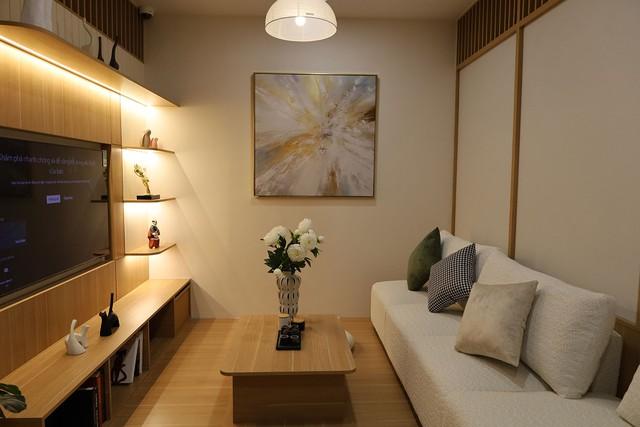 Nhà mẫu Bcons Center City thu hút khách ngay ngày đầu khai trương- Ảnh 2.