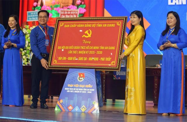 Anh Phan Duy Bằng giữ chức Bí thư Tỉnh đoàn An Giang nhiệm kỳ 2025-2030- Ảnh 1.