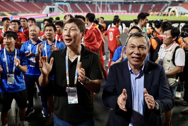 Chủ tịch VFF chia sẻ gan ruột: 'Bóng đá Việt Nam đã thành công rực rỡ'- Ảnh 1.