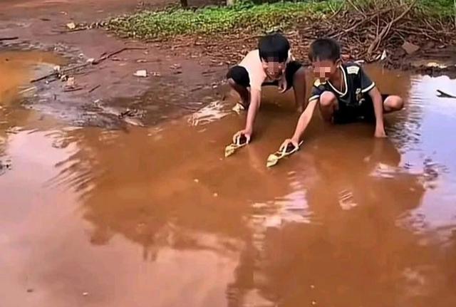 Từ vụ học sinh chết đuối khi chơi 'ghe bobo' - Ảnh 2.