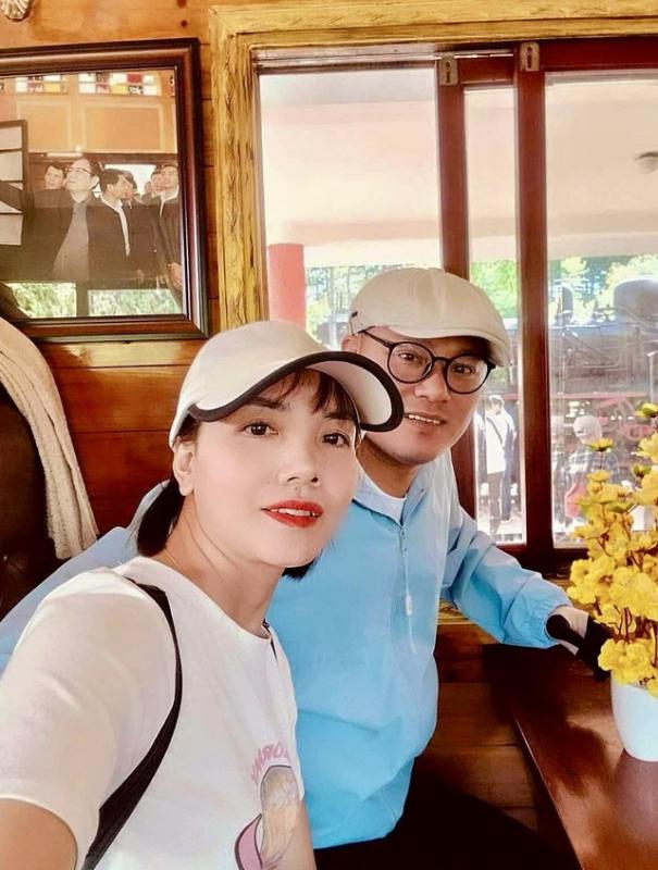 Lan tỏa trên mạng xã hội: Hành trình nghị lực của chàng ca sĩ không tay  - Ảnh 3.