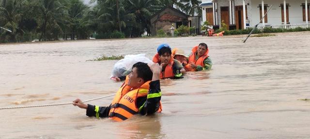 Thiên tai khốc liệt tại khánh hòa năm 2025 gây thiệt hại trên 6.000 Tỉ đồng - Ảnh 3.