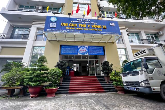 Truy tố cựu lãnh đạo, cán bộ Chi cục Thú y vùng 6 tội nhận hối lộ- Ảnh 1.