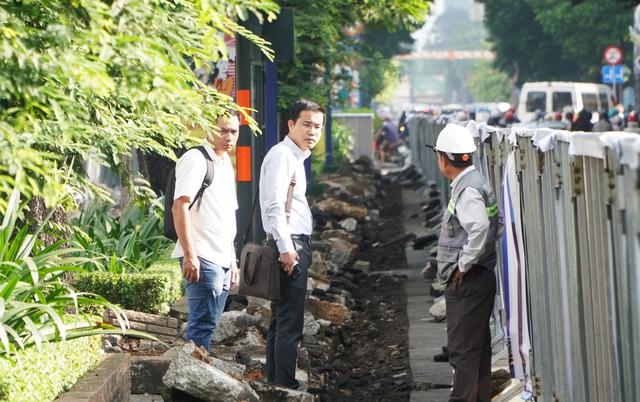 TP.HCM bắt đầu chỉnh trang lại gần 1 km đường Lê Lợi - Ảnh 1.