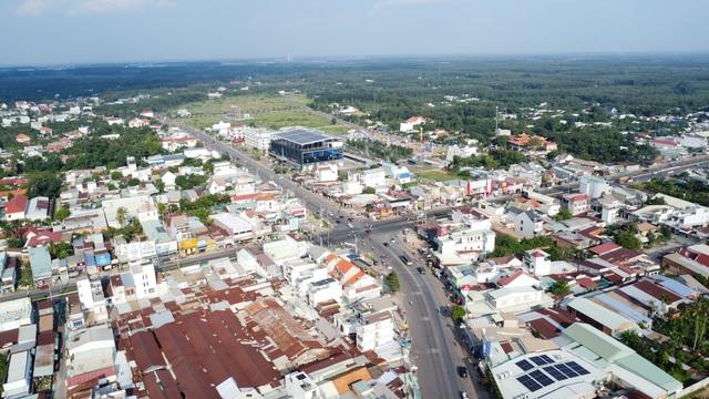Người dân tố giác thủ phạm gây mùi hôi ở Chơn Thành sẽ được thưởng 10 triệu - Ảnh 1.