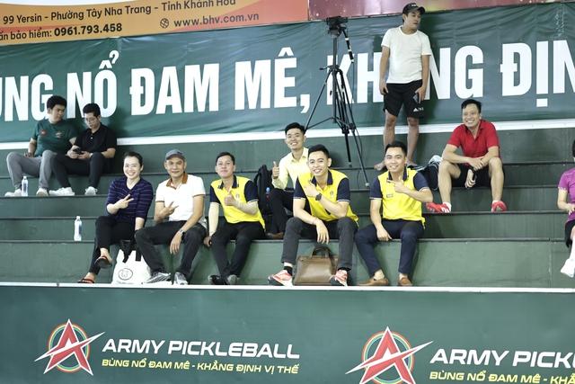 Những pha bóng đẹp tại giải pickleball 'Vì học sinh nghèo hiếu học'- Ảnh 9.