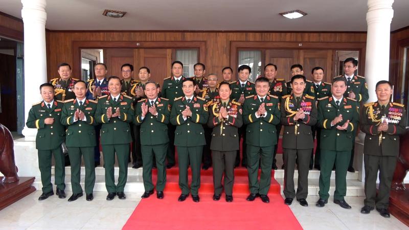 Đại tướng Phan Văn Giang hội kiến Bộ trưởng Bộ Quốc phòng Lào - Ảnh 2.