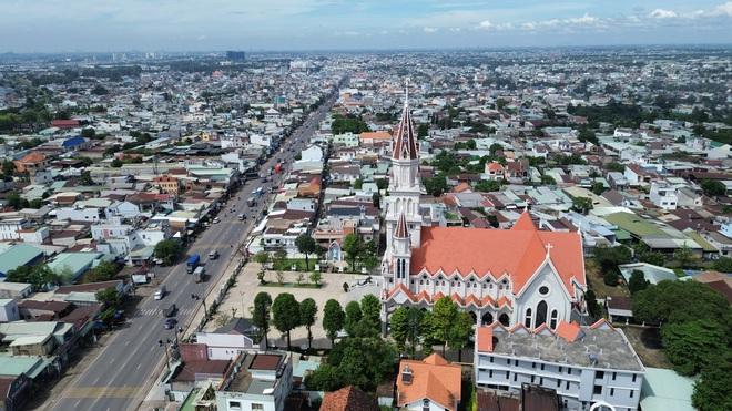 Đồng Nai: ‘Con đường nhà thờ’ trên quốc lộ 1 - Ảnh 10.