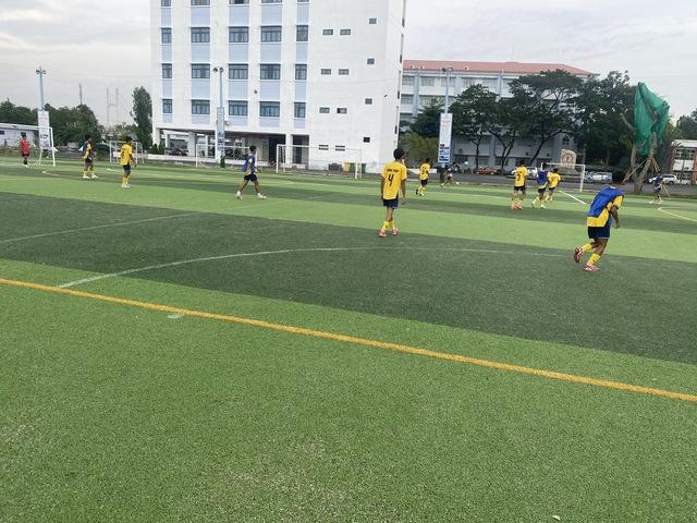 Trường ĐH Đồng Tháp làm sân bóng 11 người, mặt sân trị giá tiền tỉ- Ảnh 6.