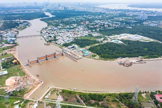 Chính phủ lại thúc TP.HCM khẩn trương giải quyết dứt điểm dự án chống ngập 10.000 tỉ- Ảnh 1.