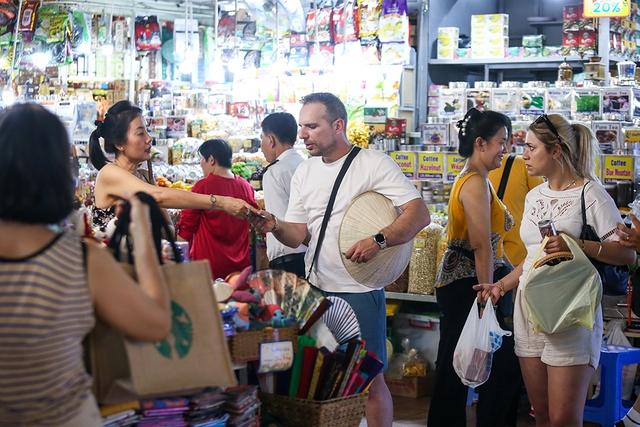 'Lên đời' hay bỏ chợ truyền thống?- Ảnh 1.