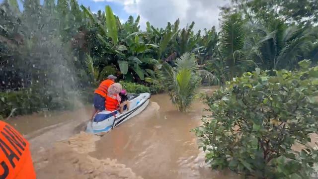 Vì sao mưa lũ gây thiệt hại lớn ở Lâm Đồng? - Ảnh 2.