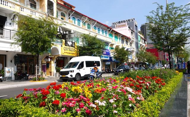 Chỉnh trang xong đường Lê Lợi, Khang Điền muốn 'làm đẹp' thêm 2 tuyến đắt nhất TP.HCM - Ảnh 1.